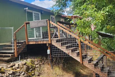 Image de Charming 3-bedroom cabin on Little River near 8 picturesque water falls