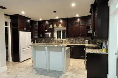 Image de 4 Bedroom Mansion in White Rock