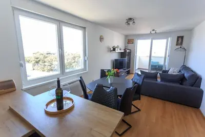 Image de Appartement de deux chambres avec la terrasse et la vue sur le mer Zadar (A-23525-a)