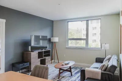 Image de Clean Newcastle 2br w/ Gym, Pool, Pet Area & W/D, by Blueground