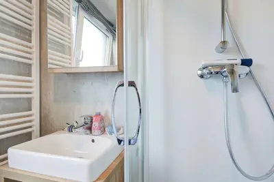 Image de Bel appartement dans une maison de vacances avec Wifi, Tv, terrasse, animaux admis et parking