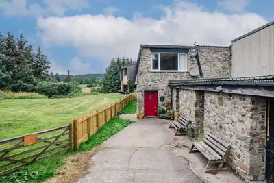 Image de Belle maison de vacances privée pour 8 personnes avec Tv, patio et vue panoramique