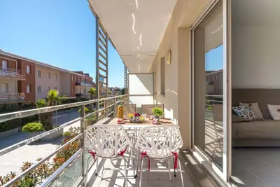 Image de Confortable appartement pour 4 personnes avec Wifi, piscine, Tv et terrasse