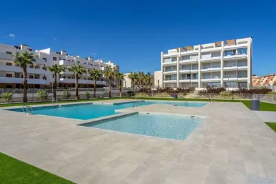 Image de Bel appartement pour 4 personnes avec climatisation, piscine, Wifi, Tv et patio