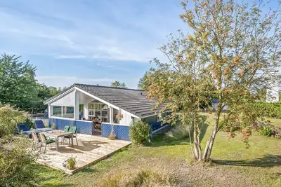 Image de \"Ion\" - 250m from the sea by Interhome