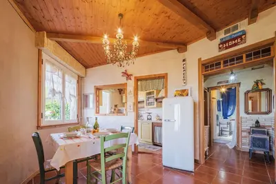Image de Belle maison de vacances privée pour 5 personnes avec climatisation, Wifi, Tv, terrasse et parking