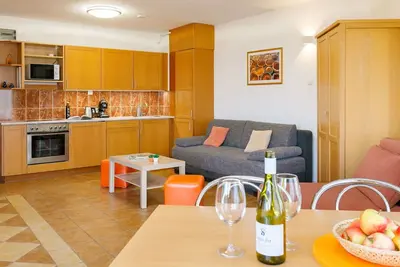 Image de Joli appartement pour 4 personnes avec climatisation, Wifi, Tv, terrasse et parking