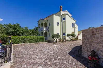 Image de Joli appartement pour 4 personnes avec Wifi, climatisation, Tv, terrasse et parking