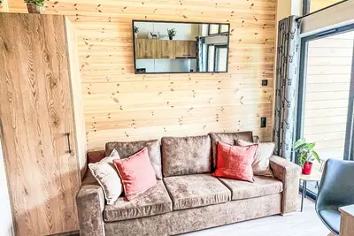 Image de Bel appartement dans une maison de vacances avec climatisation, Tv et terrasse