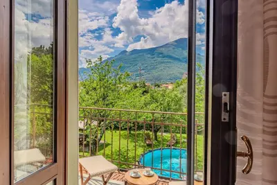 Image de Maison de vacances privée avec Wifi, piscine privée, Tv, terrasse, vue panoramique, parking