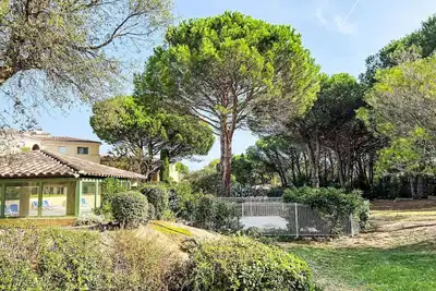 Image de Joli appartement pour 4 personnes avec Wifi, piscine, Tv et balcon