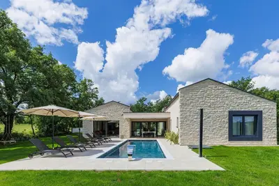 Image de Belle maison de vacances privée avec climatisation, piscine privée, Wifi, Tv et terrasse