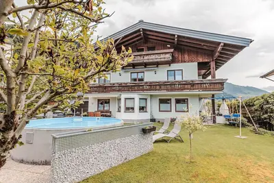Image de Confortable appartement pour 8 personnes avec Wifi, piscine, Tv, balcon, animaux admis et parking