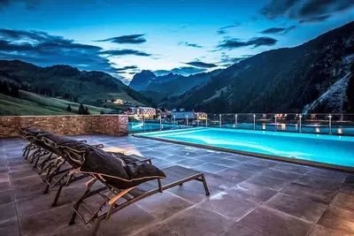 Image de Agréable appartement avec piscine, Wifi, Tv, terrasse, animaux admis, vue panoramique et parking