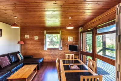 Image de Belle maison de vacances privée avec Wifi, bain à remous, Tv, patio, vue panoramique, parking