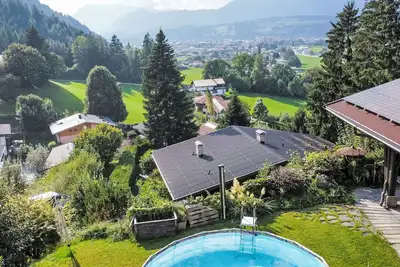 Image de Maison de vacances privée avec bain à remous, piscine privée, Wifi, Tv, terrasse, parking