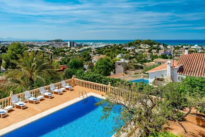 Image de Belle maison de vacances privée avec climatisation, piscine privée, Wifi, Tv et patio