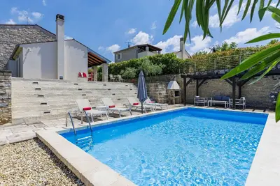 Image de Magnifique maison de vacances privée avec Wifi, piscine privée, climatisation, Tv et patio