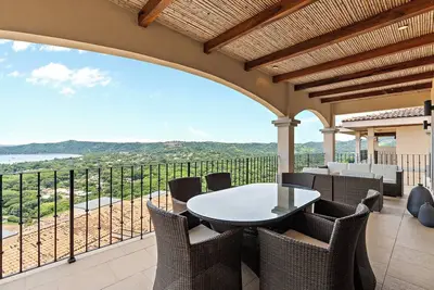 Image de Gorgeous 3-Bd Ocean-View Condo with lots of Amenities by Spcr
