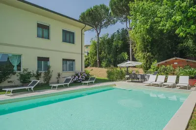 Image de Bel appartement pour 6 personnes avec climatisation, Wifi, piscine, Tv et terrasse