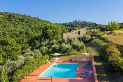 Image de Confortable appartement dans une maison de vacances avec Wifi, piscine, climatisation, Tv, patio