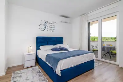 Image de Bel appartement pour 4 personnes avec Wifi, climatisation, Tv, terrasse et animaux admis