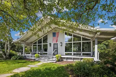 Image de Luxury 4-Br Mountain Estate 10-min to Manchester