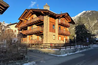 Image de Cherry Tree House. Cozy and modern, nestled in the tranquility of the Alps