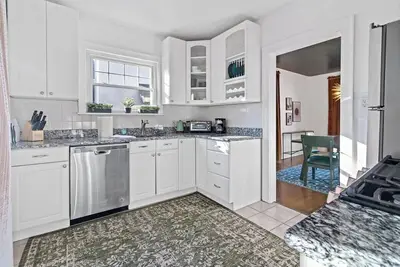 The Green Escape in Oakley 2 bed 1 bath