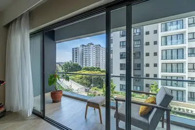 Image de 2 bedroom - Bright and Spacious - Riverside square\n\n