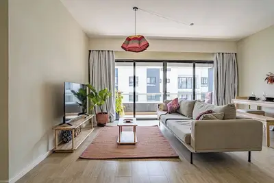 Image de 2 bedroom - Serene and Spacious - Riverside square\n\n