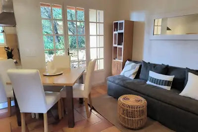 Image de Mazet Romarin climatisé - terrasse privée- piscine commune- Vallée des Baux