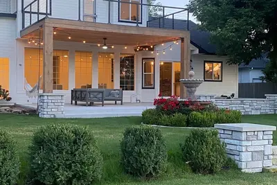 Image de Park-Side Paradise in West Boise