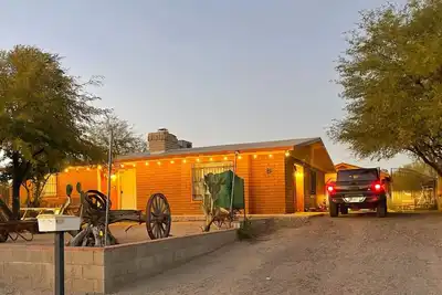 Image de Spacious Desert Getaway ~ Scenic Views ~ Hammock!