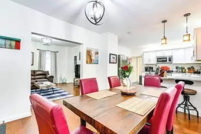 Image de Feel the real Vt! Fall foliage, hikes, foodie’s delight!