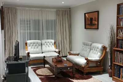 Beautiful Apartment in the heart of Pretoria. Very close to Brooklyn and Menlyn.