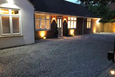 Image de Gated property! ! ! Open plan at its best