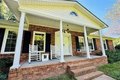 Image de Shelby’s Hideaway