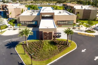 Image de Luxury 4bd All Suites Home with Bbq and Disney in 5min