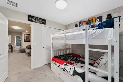 5bd Sleeps 14 Mickey Home with Arcade Pool and Bbq