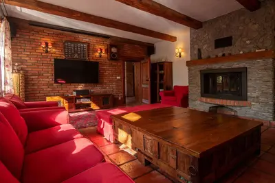 Image de Belle maison de vacances privée avec bain à remous, Wifi, Tv, terrasse, vue panoramique, parking