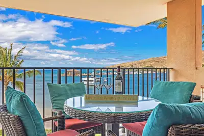 Image de A Luxury Dolphin Suite with Magnificent Oceanfront. . The Ultimate Family Hideaway
