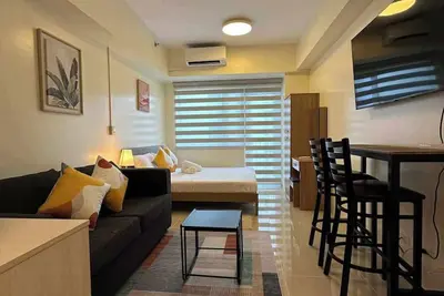 Image de Stay, work and play in this cozy 1-bedroom condo in Makati Central Biz District