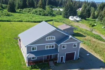 Image de Spacious 6-bedroom+ Studio Apartment with 11+ Guests-Dog friendly in Homer Hills