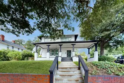 Image de Historic charm and great location - Experience all Augusta has to offer