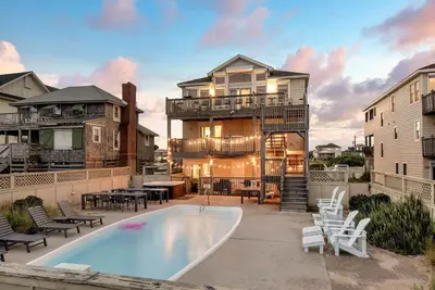 Image de Beachfront w/ Pool, Hot Tub & Game Room, Sleeps 28 | Atlantic Watch by AvantStay
