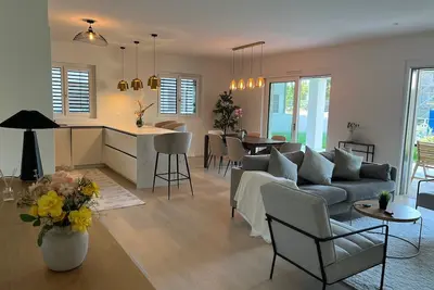 Image de Luxury lakeside home Geneva Lausanne