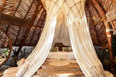 Image de Luxurious Villa By  Beautiful Scenic Waters