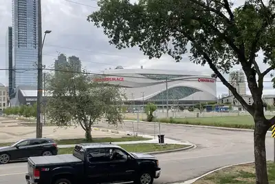 Image de Cozy Condo Steps To Ice District & Rogers Place
