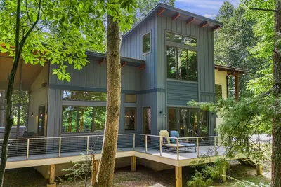 Image de Secluded 3br home on 30 acres near Green River Gorge with hot tub & trails